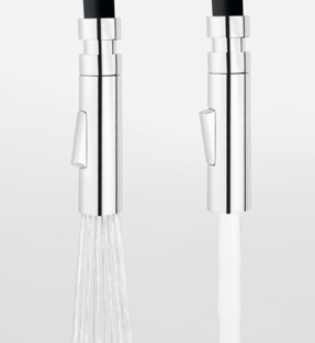 Water spray/Water jet stream